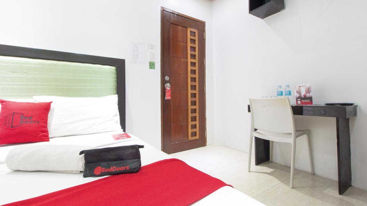 מלון Anibong Reddoorz @ Real Fatima Tacloban מראה חיצוני תמונה